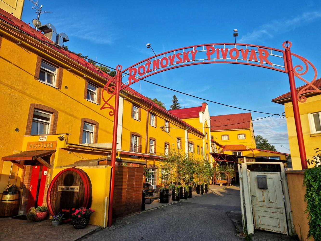 In Spirit, Hotel V Roznovskem Pivovaru - Pivni Lazne, Wellness & Cokoladovna Rožnov pod Radhoštěm Buitenkant foto