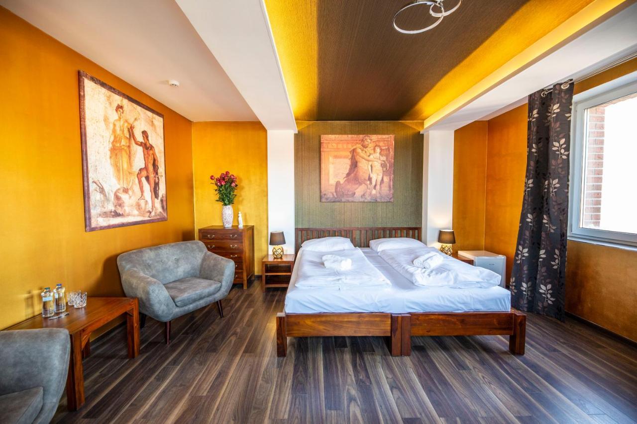 In Spirit, Hotel V Roznovskem Pivovaru - Pivni Lazne, Wellness & Cokoladovna Rožnov pod Radhoštěm Buitenkant foto