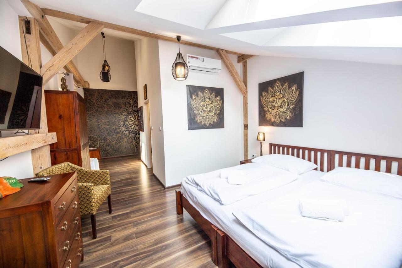 In Spirit, Hotel V Roznovskem Pivovaru - Pivni Lazne, Wellness & Cokoladovna Rožnov pod Radhoštěm Buitenkant foto